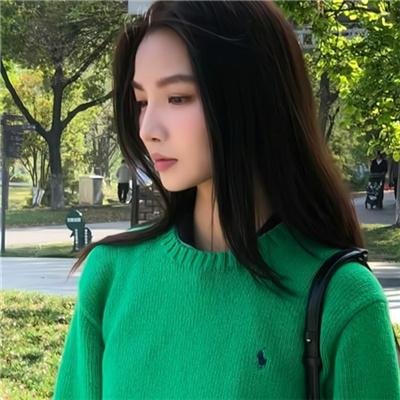 地铁女孩